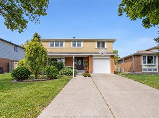 9880 Asgard Rd, Windsor, ON N8R1E2