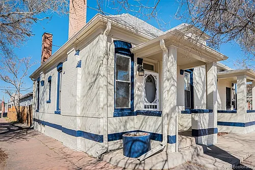 301 Fox St Photo 1