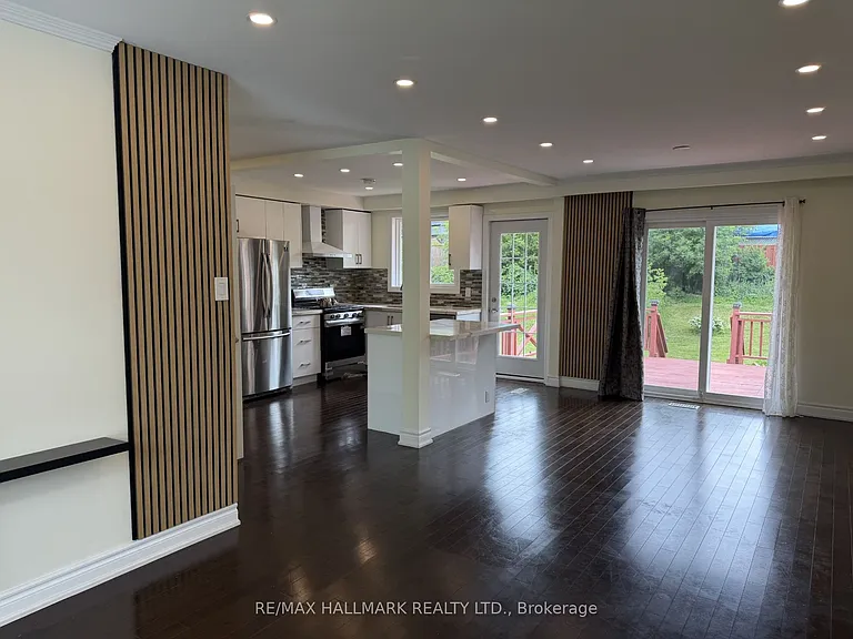 41 Aurora Heights Dr — Photo 5