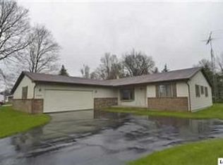 6495 S Gove Ct, Tecumseh, MI