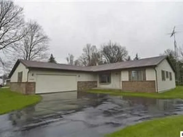 6495 S Gove Ct, Tecumseh, MI 49286