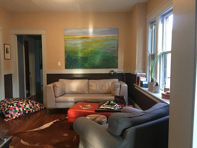Center Sitting Room