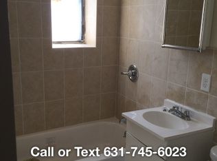 8919 171st St APT L4, Jamaica, NY 11432