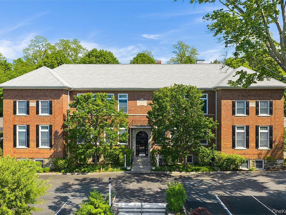1st image of 20 Whippoorwill Road E #2J