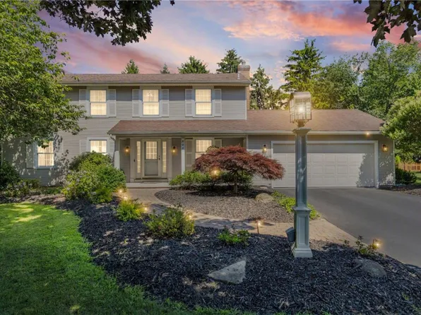 606 Concord Dr, Webster, NY 14580