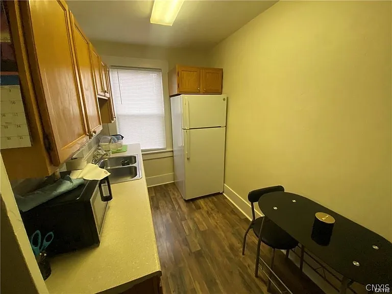 1012 Cadillac St #4 — Photo 4