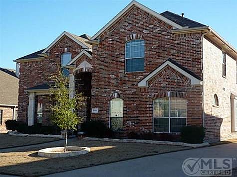 1st image of 608 Memorial Hill Way