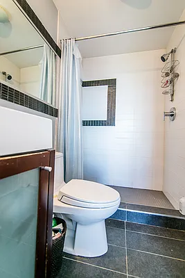 Rented by Nooklyn NYC LLC | media 11