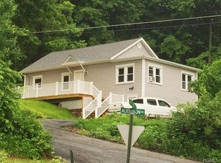 4 Philipse Rd, Carmel, NY 10512