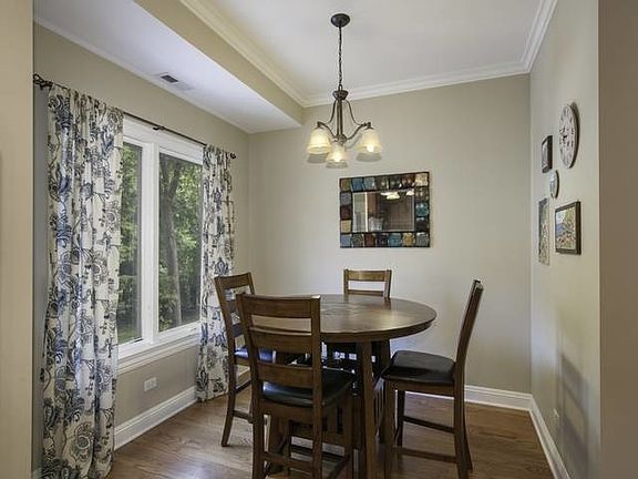 5th image of 3631 Forest Ave Unit M