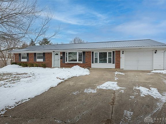 2nd image of 63 Lee Ct