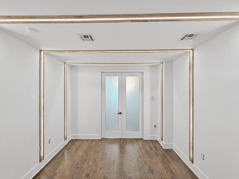 237 Frost St #1 — Photo 5