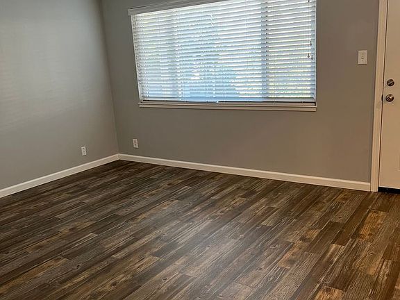 4th image of 1150 Lincoln Ave APT 1