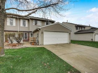 1104 Heather Ln, Waconia, MN 55387