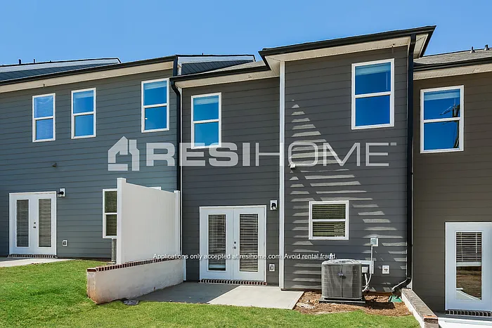 177 Aurora Ln — Photo 15