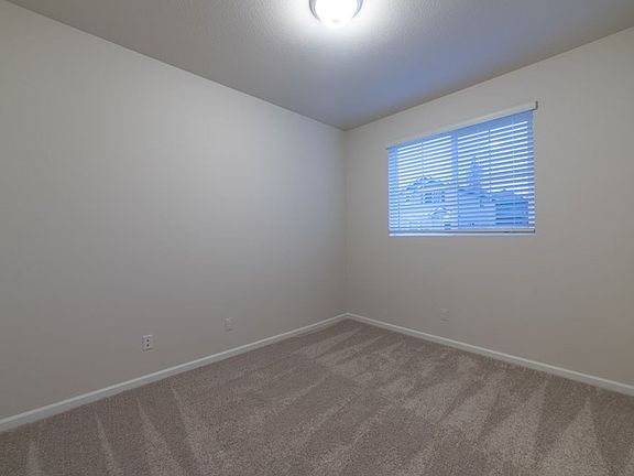 5th image of 20510 SE Cameron Ave