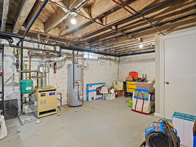 3612 Albemarle St NW — Photo 31