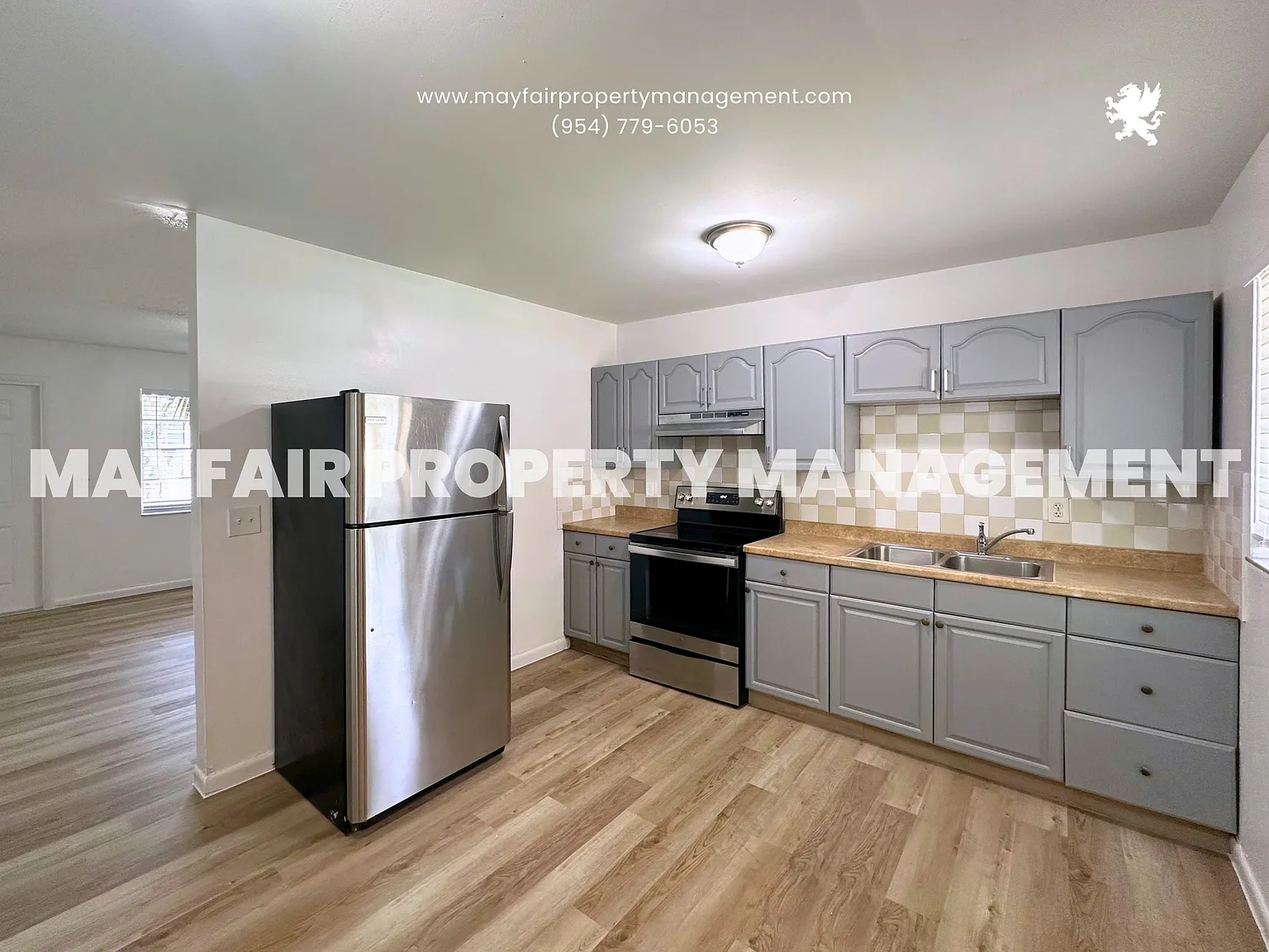 4172 Narcissus Avenue - 4178 — Photo 1