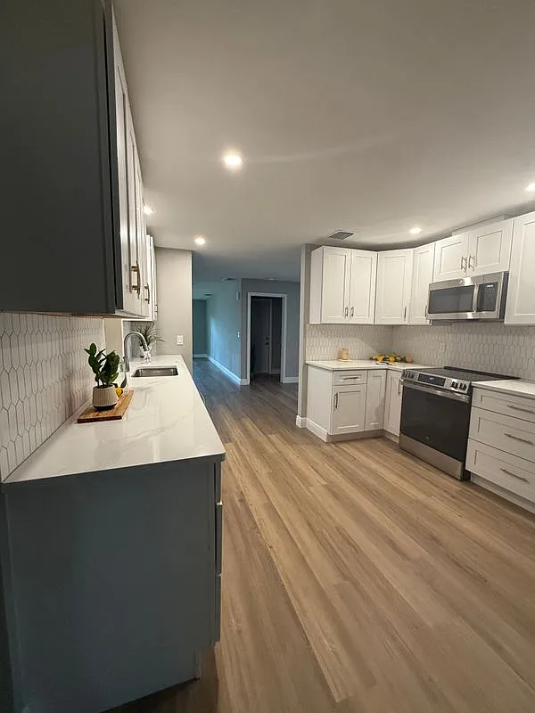 3 bed, 2.0 bath, 1934 sqft, $4,500 — Photo 2
