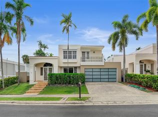 11 Viajera #76, Guaynabo, PR 00969