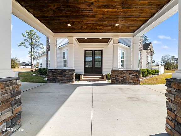 3rd image of 9805 KINGS CROSSING Drive