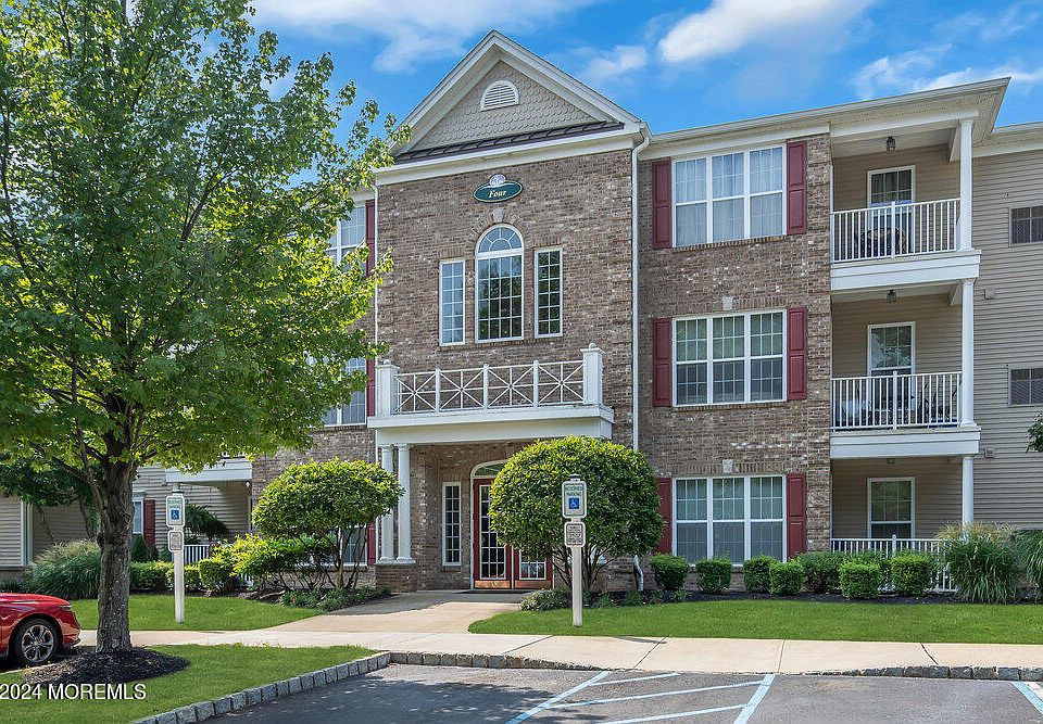 1st image of 426 Sophee Lane