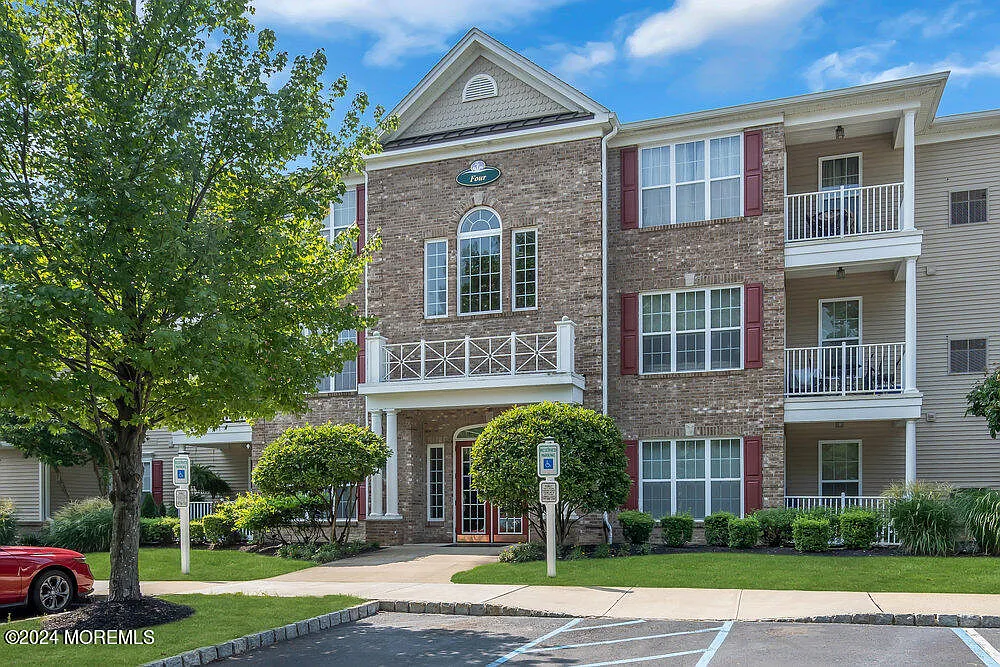 426 Sophee Lane photo 1