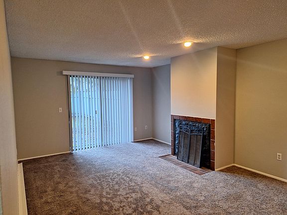 5th image of 5108 Hideaway Ln #A