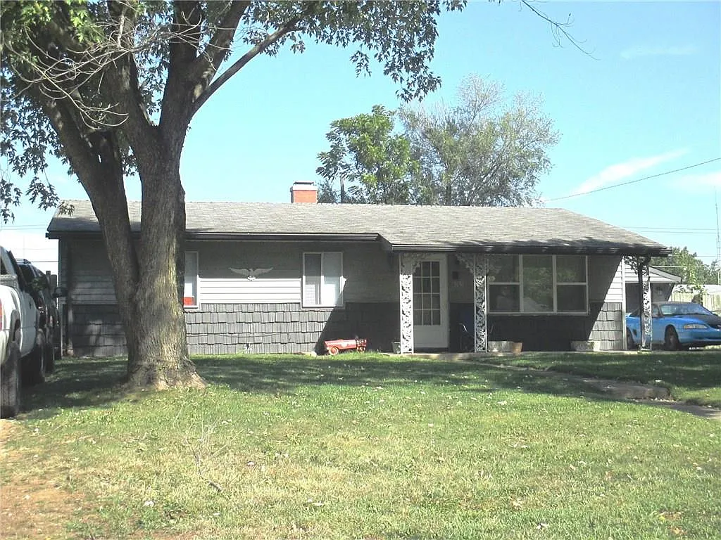 3450 Winings Ave photo 1