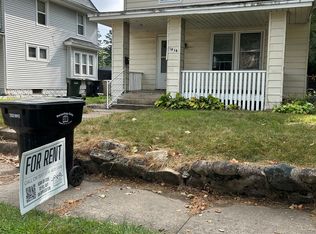 1914 Marine St, South Bend, IN 46613
