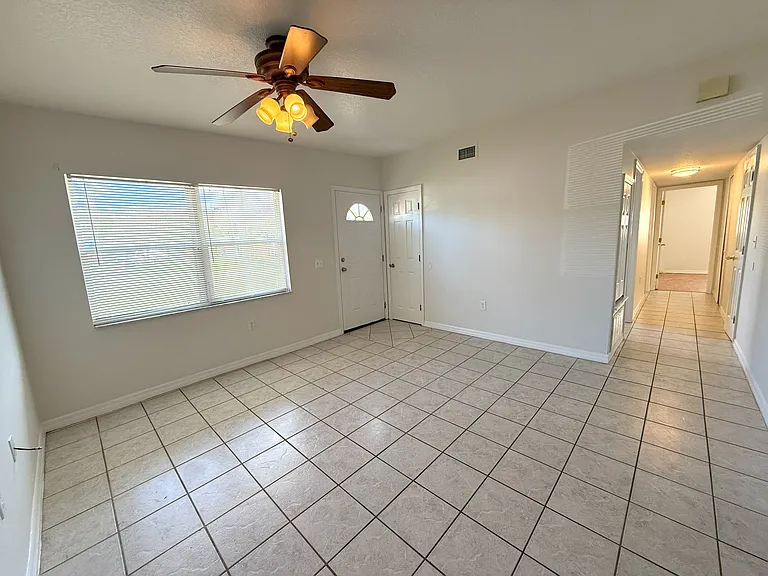 4850 Sutton Ave — Photo 3