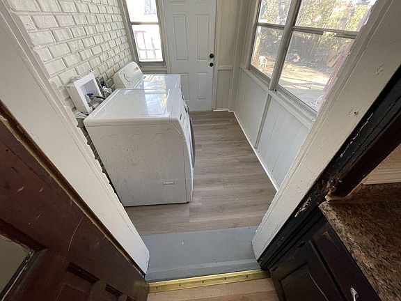5th image of 3228 Independence Ave