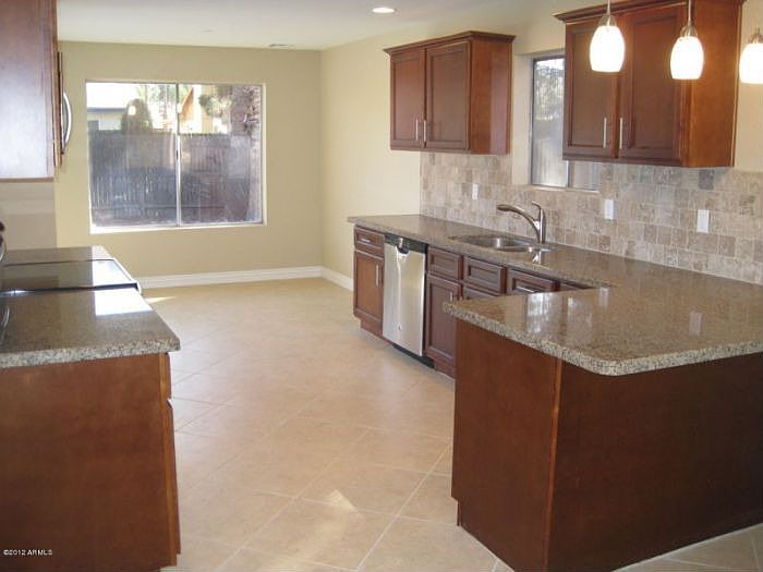 2nd image of 4027 W Mercer Ln