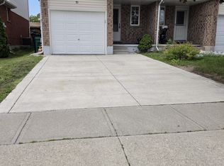 51 Hawkins Dr, Cambridge, ON N1T 1Z7