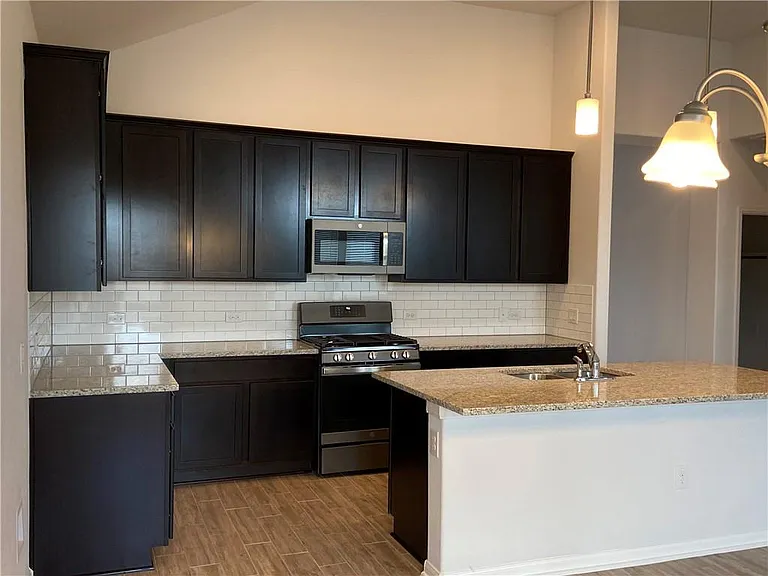 481 Leadtree Loop — Photo 11