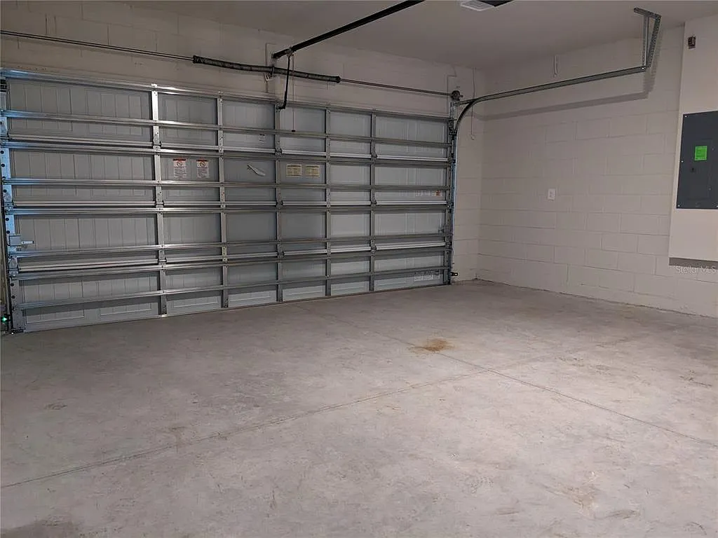 4 bed, 3.0 bath, 2157 sqft, $2,900 — Photo 3