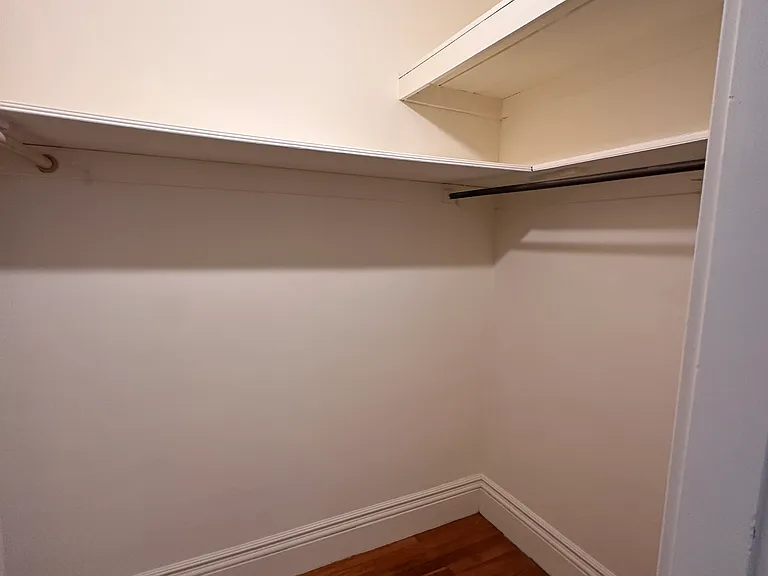 33 Park Dr #11 — Photo 6