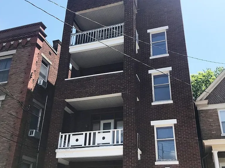 3238 Bishop St — Photo 4