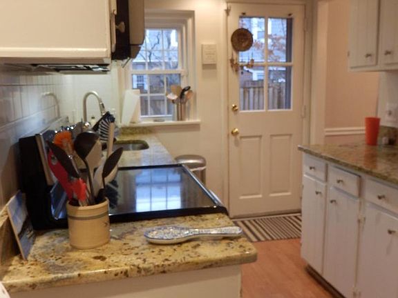 4th image of 4652 36th St S #B