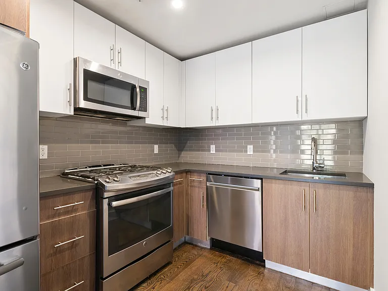 269 Washington Ave #4B — Photo 8