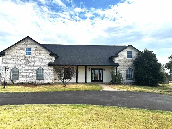 6935 NE Watts Rd, Elgin, OK 73538