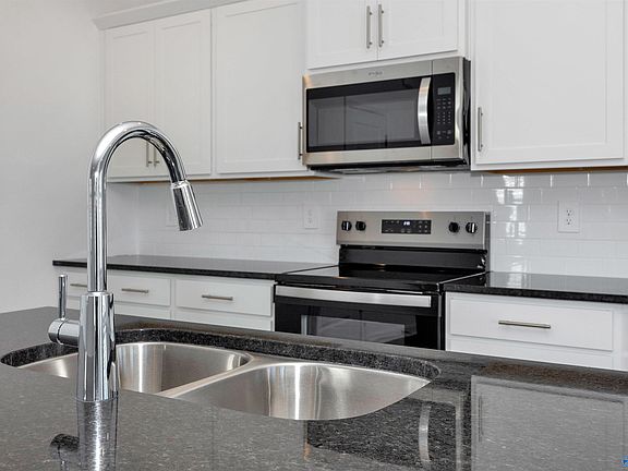 3rd image of 8251 Huspa Ave