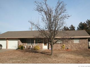410 S Moore Ave, Dewey, OK 74029