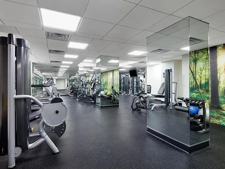 260 W 52nd St #16D — Photo 10