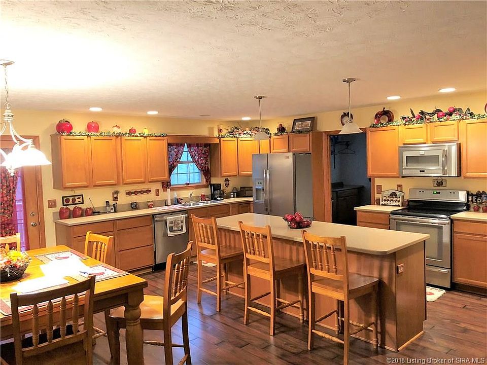 2nd image of 1126 Deer Ridge Way NE