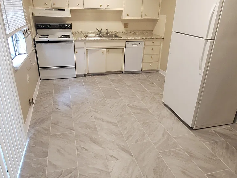 4505 Everett Ct — Photo 14