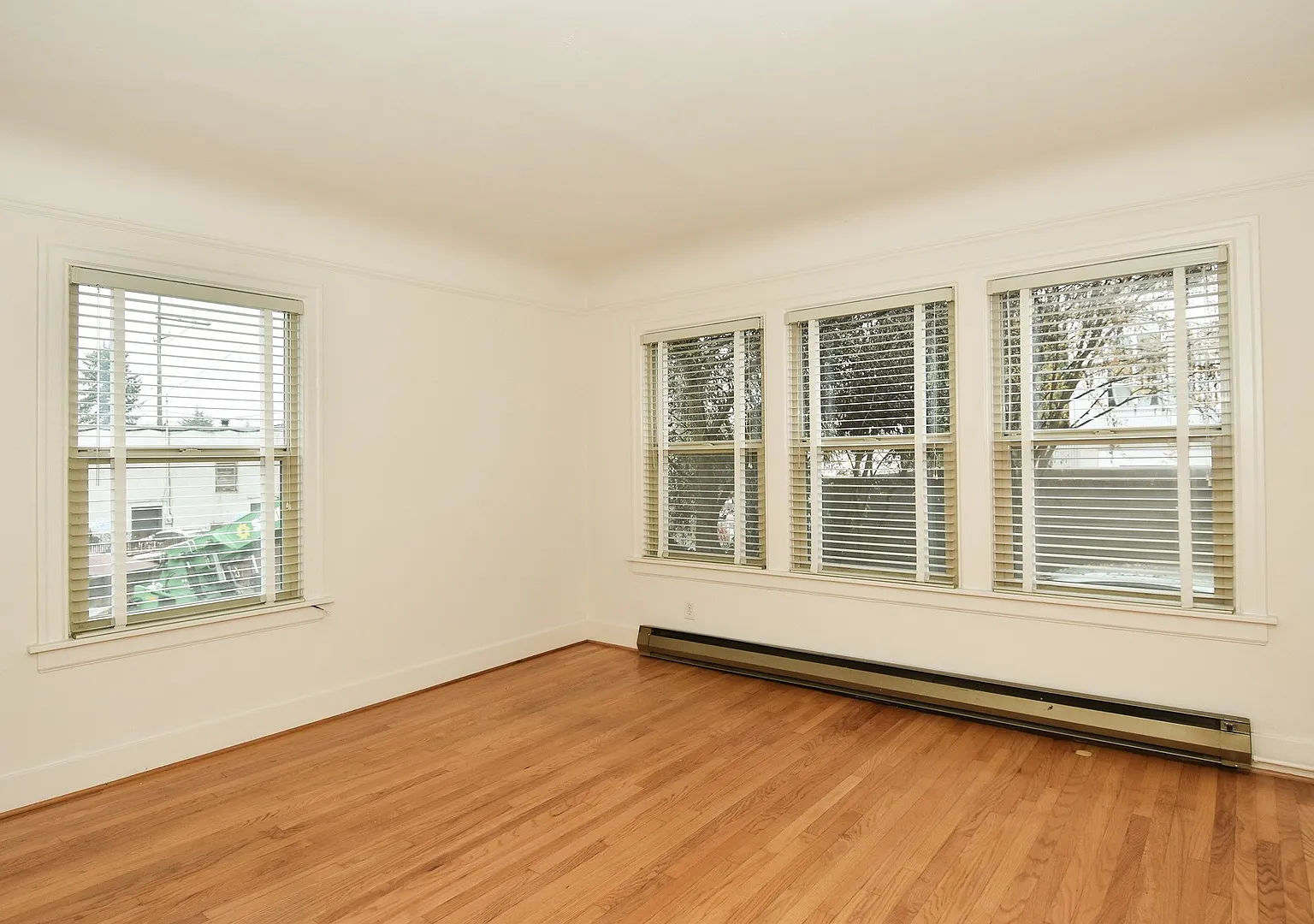 Ellinwood Apartments — Photo 2