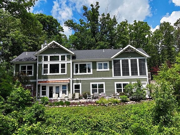 3rd image of 10999 Old Oak Dr
