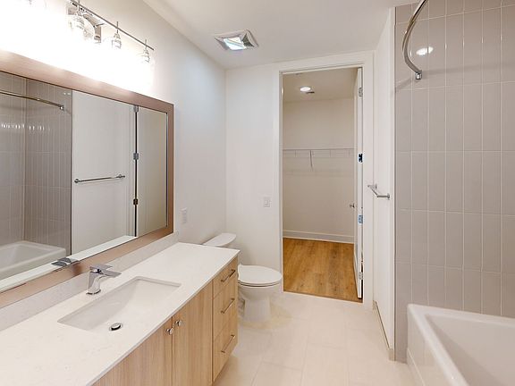 4th image of 468 Quay Cmns #805