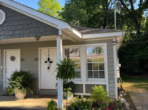 1017 E Glenn Ave #1018, Auburn, AL 36830